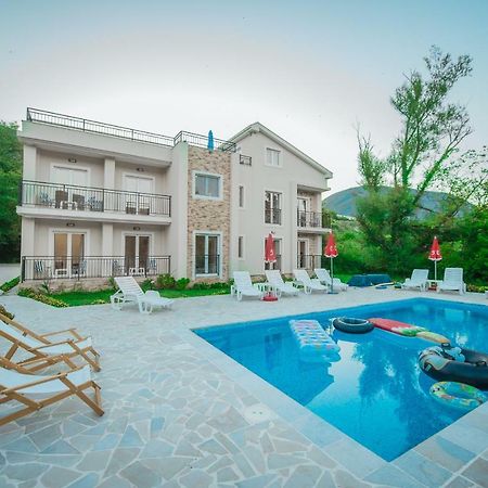 Apartment Vrutak Cattaro Esterno foto
