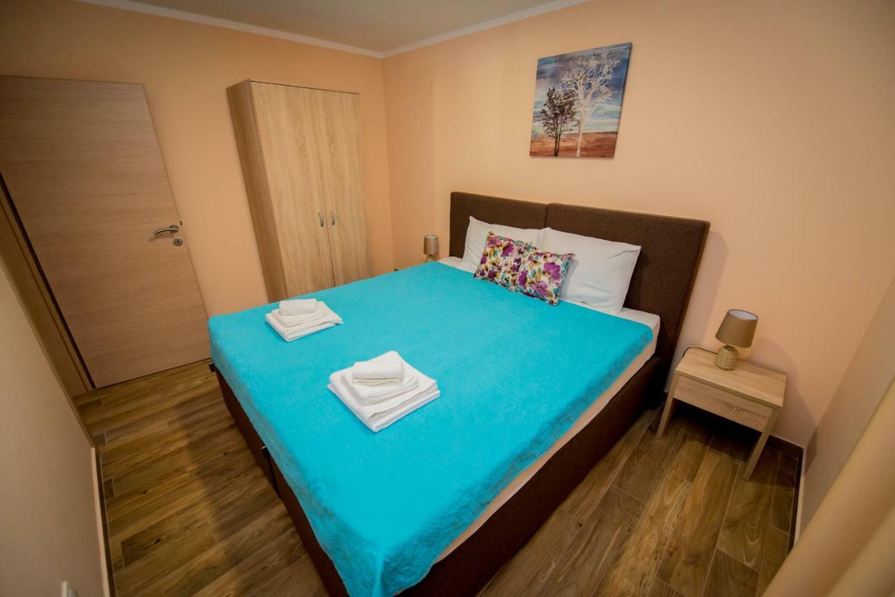 Apartment Vrutak Cattaro Esterno foto