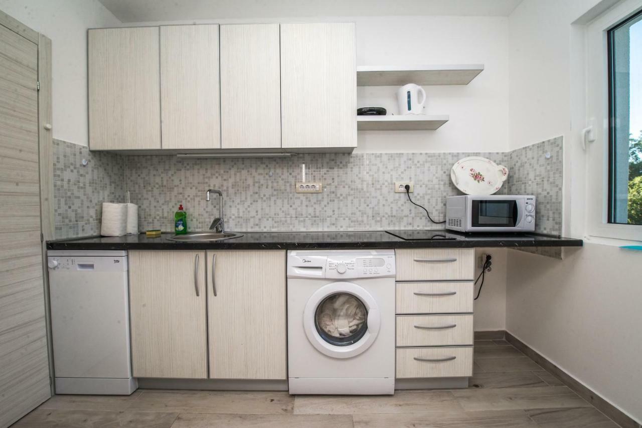 Apartment Vrutak Cattaro Esterno foto