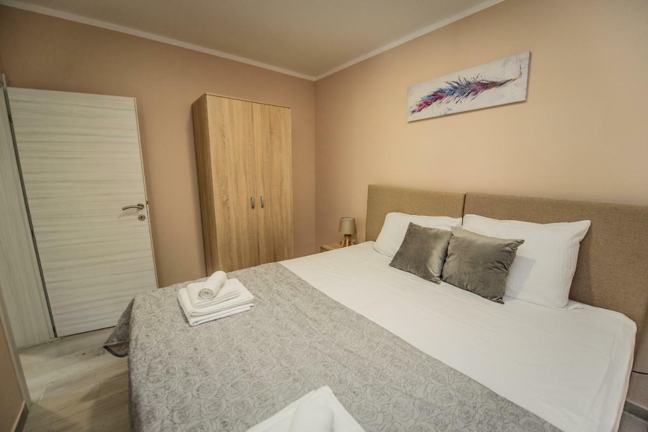 Apartment Vrutak Cattaro Esterno foto
